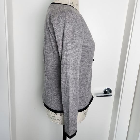 Vintage Escada Luxury Cardigan - Picture 3 of 12
